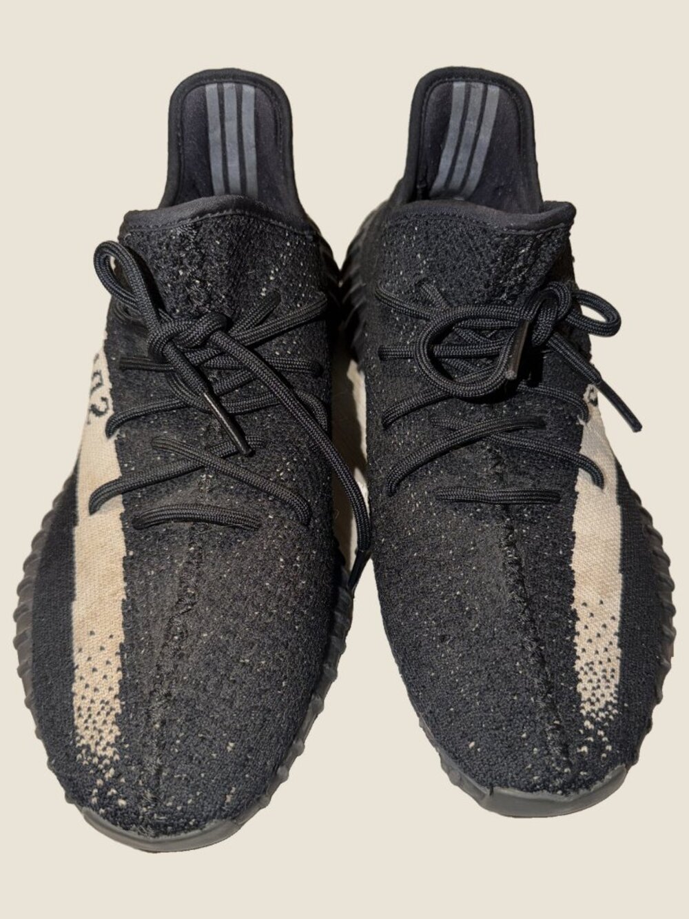 Yeezy 350 V2 Oreo Mens US 11.5 Black Cream Stripe Used